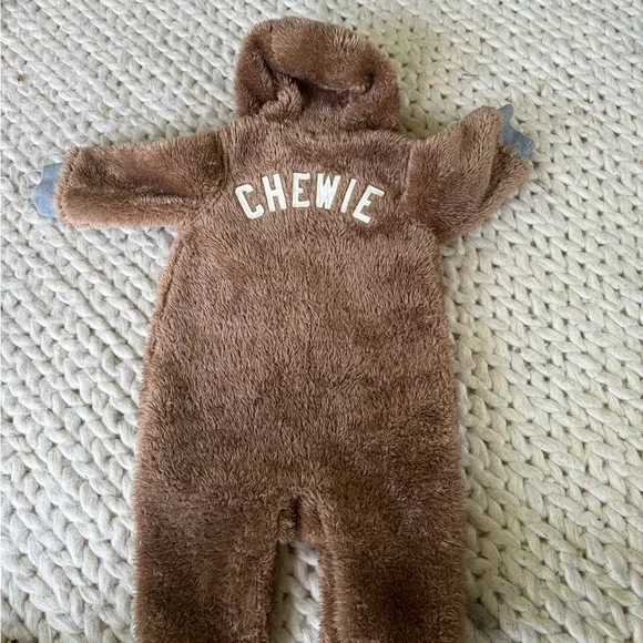 GAP Star Wars one piece - Chewie outfit - Picture 3 of 3